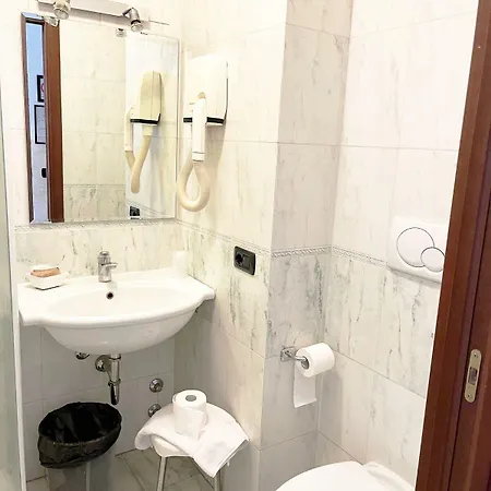 Molise 2 Hotel Milán