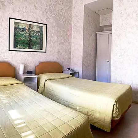 Molise 2 Hotel Milan