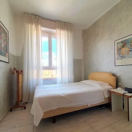 Molise 2 Hotel Mediolan